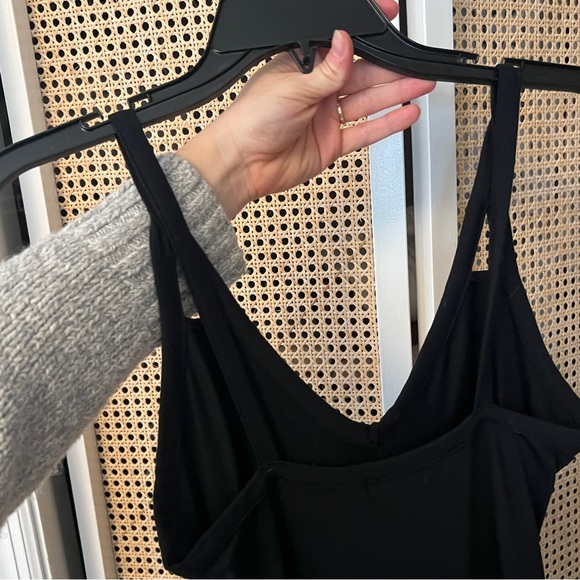 Leith Body Con Dress - Picture 2 of 5